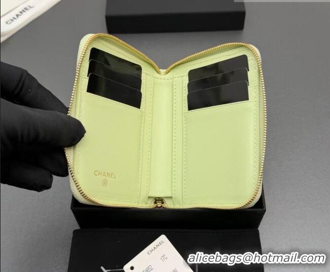 Stylish Cheap Chanel Zipped Short Wallet in Grained Leather AP4652 Yellow Green 2026