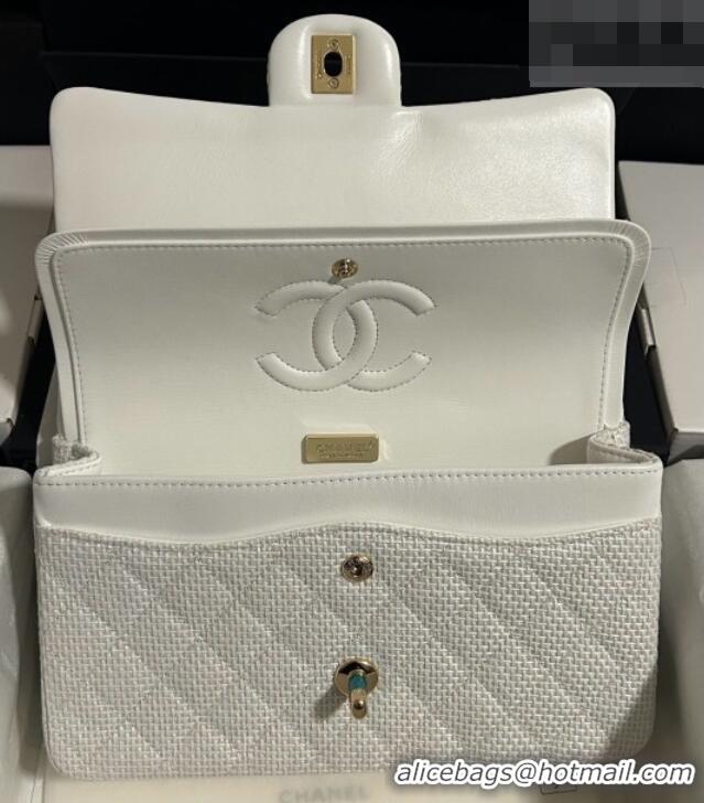 Top Grade Chanel Classic Medium Flap Handbag in Woven Fiber A01112 White 2026