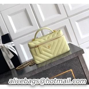 New Fashion Chanel Vanity with Chain in Chevron Grained Calfskin AP5212 Egg Yellow 2026