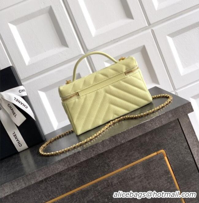 New Fashion Chanel Vanity with Chain in Chevron Grained Calfskin AP5212 Egg Yellow 2026