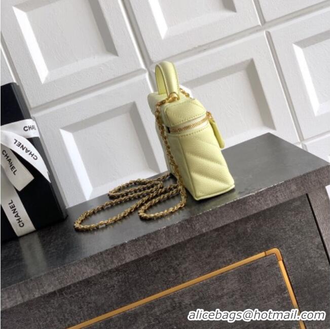 New Fashion Chanel Vanity with Chain in Chevron Grained Calfskin AP5212 Egg Yellow 2026