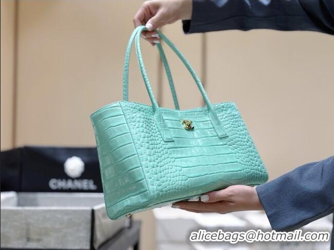 Buy Discount Chanel Small Shopping Bag in Crocodile Embossed Calfskin AS6243 Green 2026 Top Quality (Pre-order)