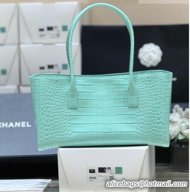 Buy Discount Chanel Small Shopping Bag in Crocodile Embossed Calfskin AS6243 Green 2026 Top Quality (Pre-order)
