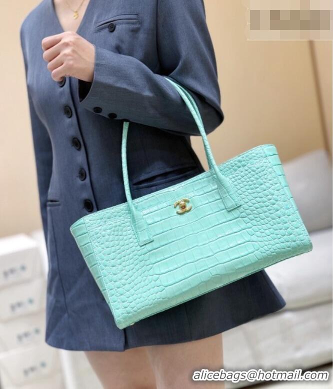 Buy Discount Chanel Small Shopping Bag in Crocodile Embossed Calfskin AS6243 Green 2026 Top Quality (Pre-order)