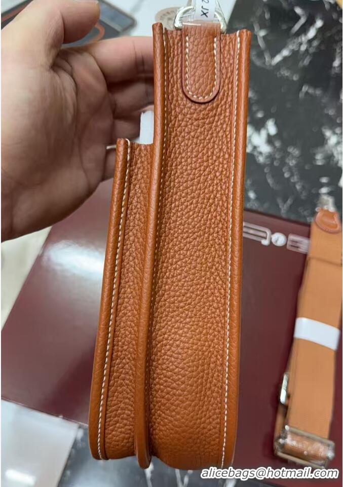 Free Shipping Hermes Evelyne Poche Ⅲ Bag 23cm in Clemence TC Cow Leather H4013 Brown 2026 (Half Handmade)
