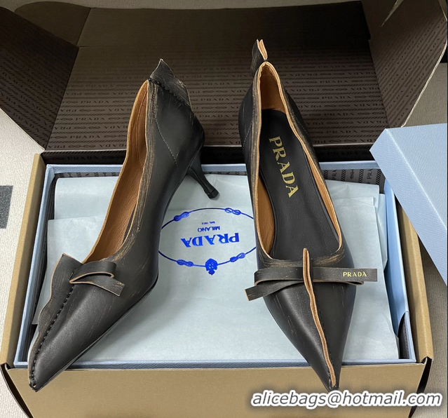Stylish Prada Black Tan Antiqued Leather Exposed Seam Kitten Heel Pumps 55MM 6050804