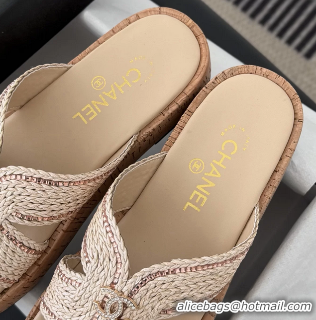 Sophisticated Chanel CC Beige Raffia Flat Slides Sandals Shoes 6051208