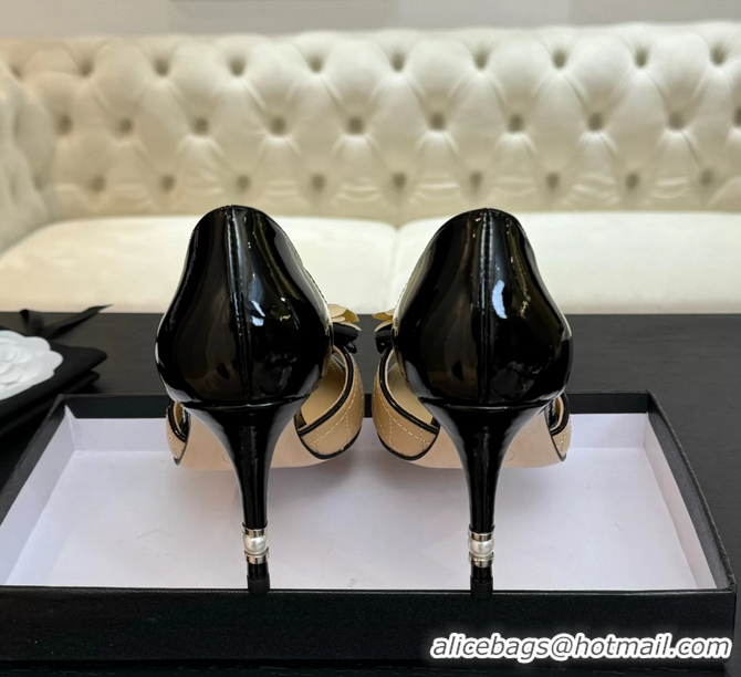 Trendy Design Chanel Camellia Flower High Heeled Sandals Beige Quilted and Black Patent Leather 6051302
