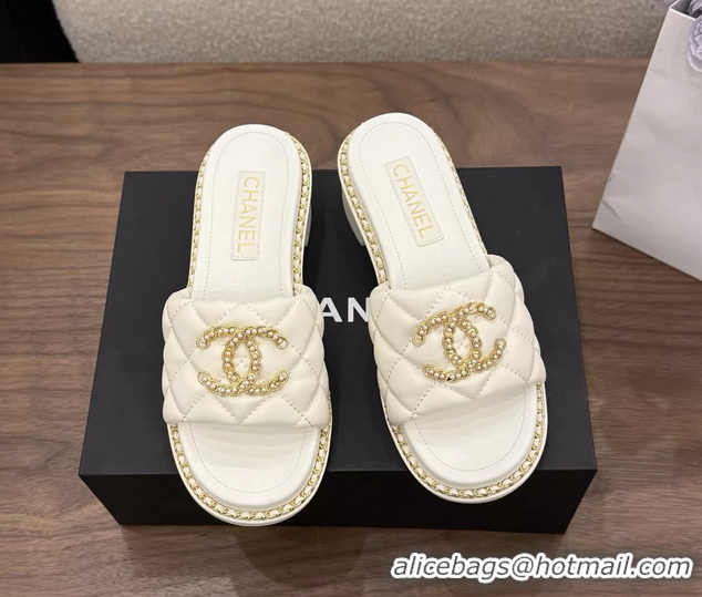 Duplicate Chanel Pearl Chain CC logo Heeled Slides Sandals White Quilted Leather 6051320