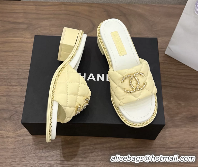 Grade Chanel Pearl Chain CC logo Heeled Slides Sandals Beige Quilted Leather 6051320