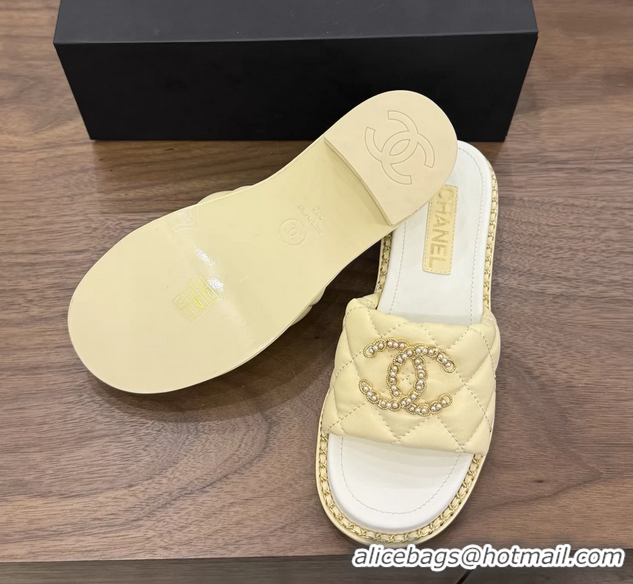 Grade Chanel Pearl Chain CC logo Heeled Slides Sandals Beige Quilted Leather 6051320