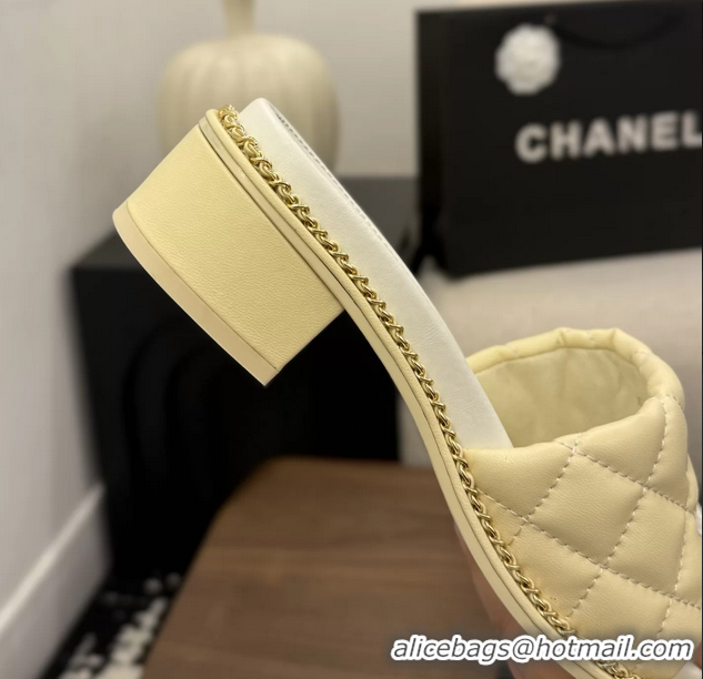 Duplicate Chanel CC logo Heeled Slides Sandals with Chain Beige Quilted Leather 6051320