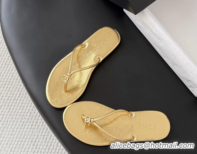 Duplicate Chanel CC Logo Gold Leather Thong Flats Sandals 6051405