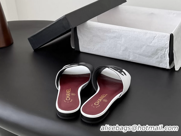 Low Price Chanel CC Logo White Black Calf Leather Flats Slides Sandals 6051502