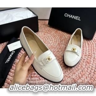 Feminine Chanel Vintage CC Turnlock Logo White Leather Loafers 6051612