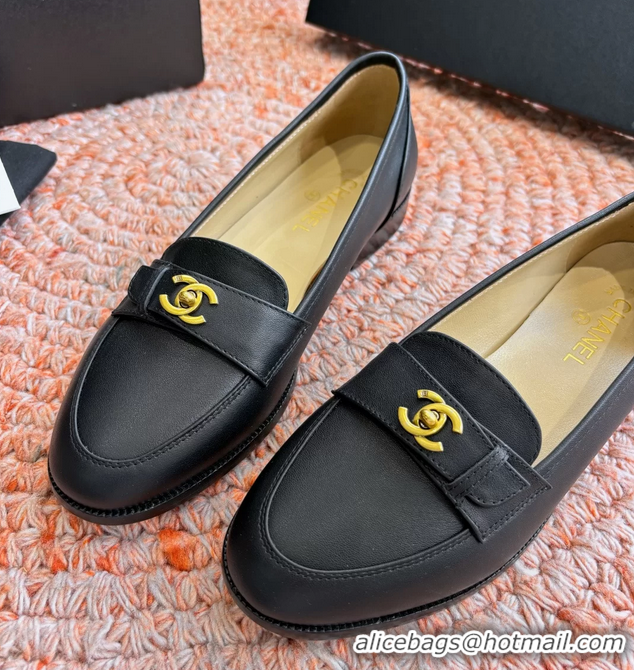 Unique Ladies Chanel Vintage CC Turnlock Logo Black Leather Loafers 6051612