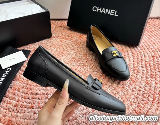 Unique Ladies Chanel Vintage CC Turnlock Logo Black Leather Loafers 6051612