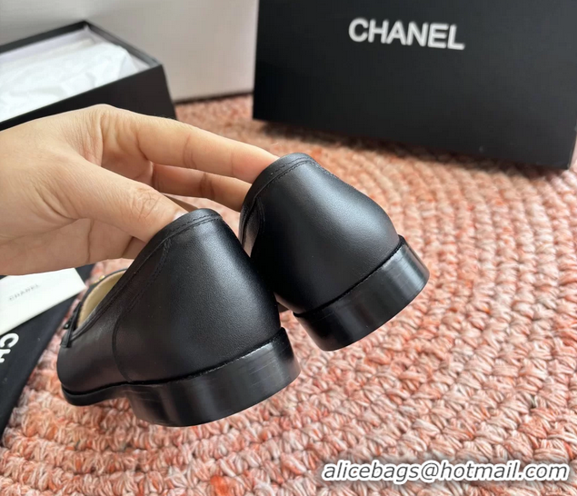 Unique Ladies Chanel Vintage CC Turnlock Logo Black Leather Loafers 6051612