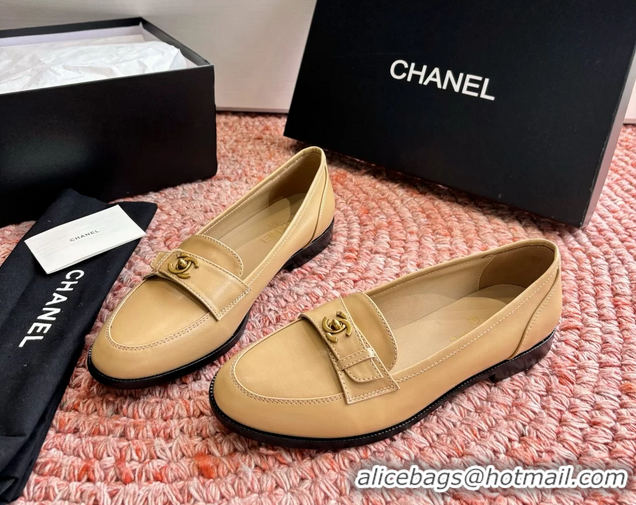 Sophisticated Chanel Vintage CC Turnlock Logo Beige Leather Loafers 6051612