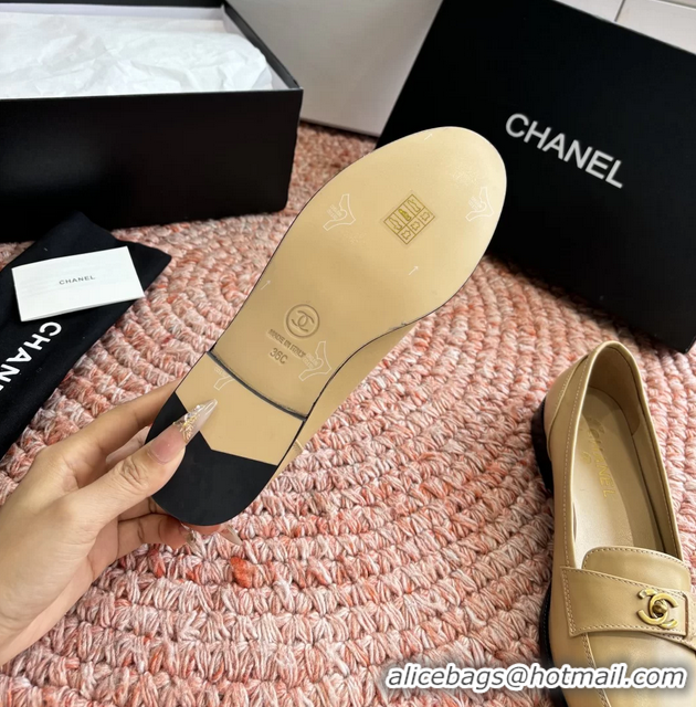 Sophisticated Chanel Vintage CC Turnlock Logo Beige Leather Loafers 6051612