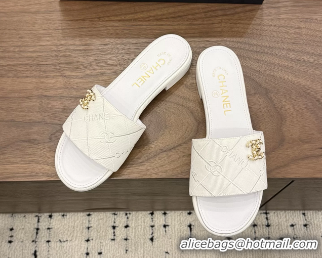 Discount Chanel CC Logo White Fabric Flats Slides Sandals 6051801