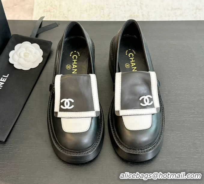 Top Grade Chanel CC Logo Black White Leather Moccasins Loafers with Flap 6051802