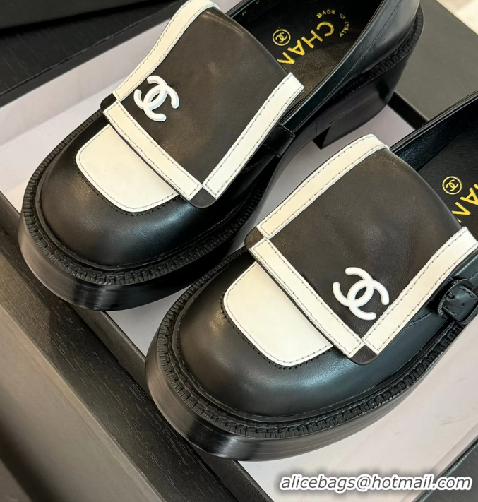 Top Grade Chanel CC Logo Black White Leather Moccasins Loafers with Flap 6051802