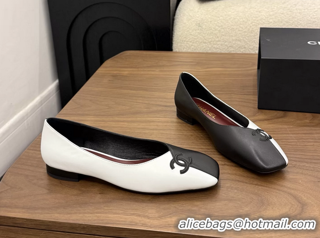 Luxurious Chanel CC Logo Black White Leather Ballet Flats 6051805