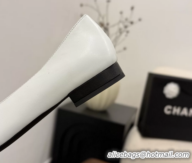 Luxurious Chanel CC Logo Black White Leather Ballet Flats 6051805