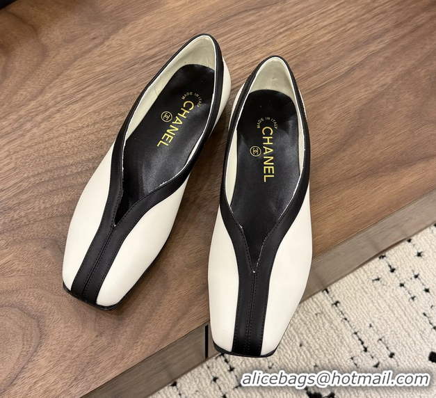 AAAAA Chanel White Calfskin Leather Flat Shoes 6051909