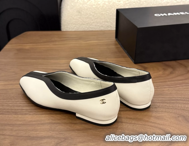 AAAAA Chanel White Calfskin Leather Flat Shoes 6051909