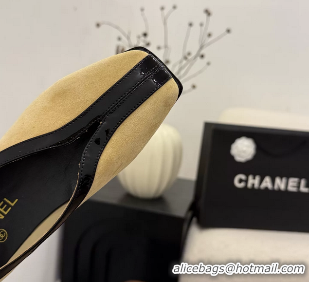 Trendy Design Chanel Beige Suede Leather Flat Shoes 6052001