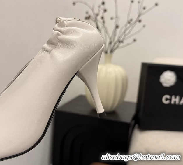 Cheap Chanel White Black Calfskin Leather Pumps Shoes 6052002