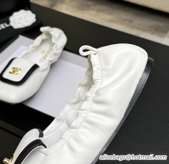Lower Price Chanel CC Logo Ballet Flats with Flap White Calfskin Leather 6052003