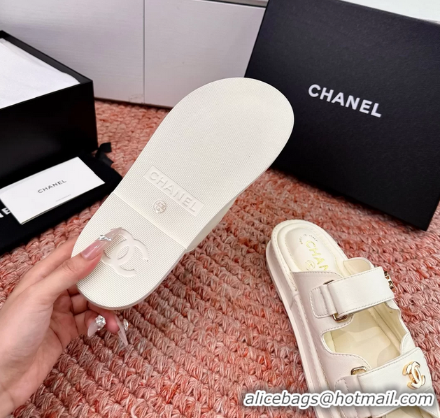 Unique Chanel CC Dad White Leather Platform Slides Sandals 6052101