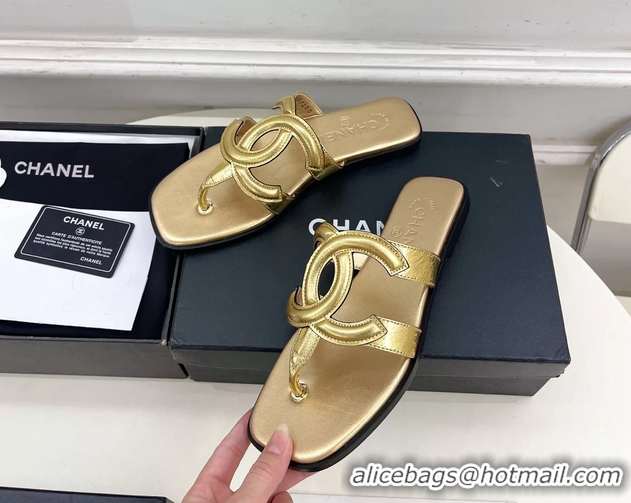 Durable Chanel Large CC Logo Gold Metallic Leather Flat Thong Sandals 6052106