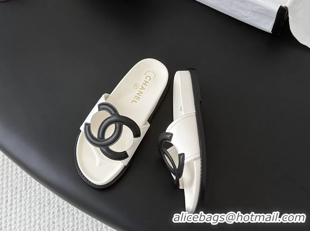 Stylish Chanel CC Logo White Leather Flat Slides Sandals 6052108
