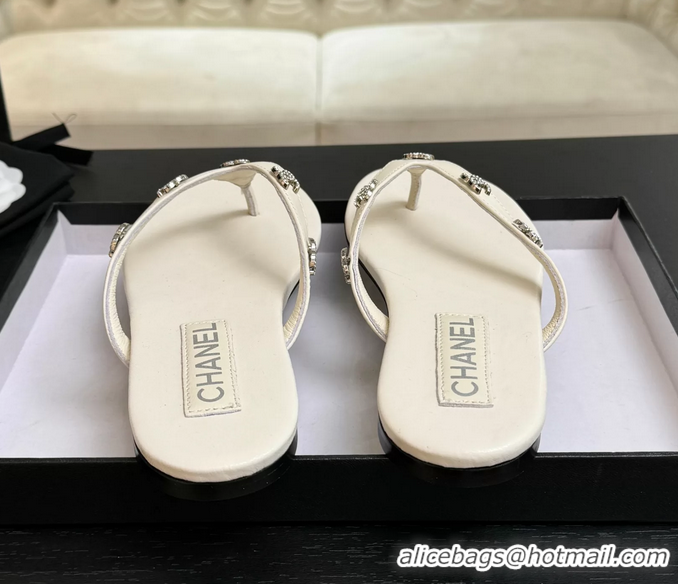 Fashion Chanel CC Logo White Leather Flat Thong Sandals 6052207