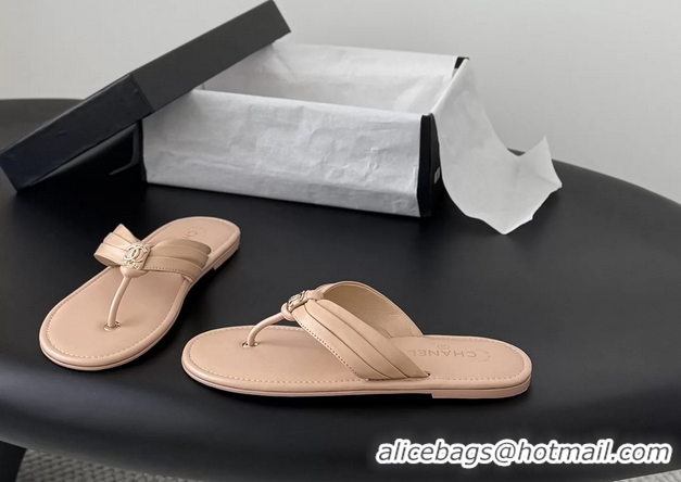 AAAAA Chanel CC Logo Light Pink Leather Flat Thong Sandals 6052403