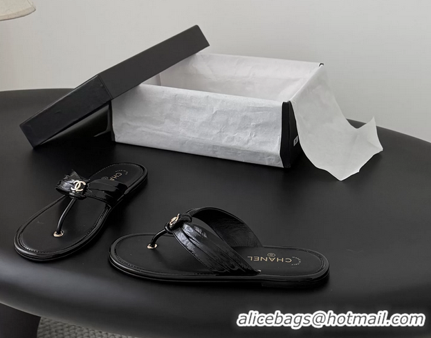 Comfortable Chanel CC Logo Black Leather Flat Thong Sandals 6052403