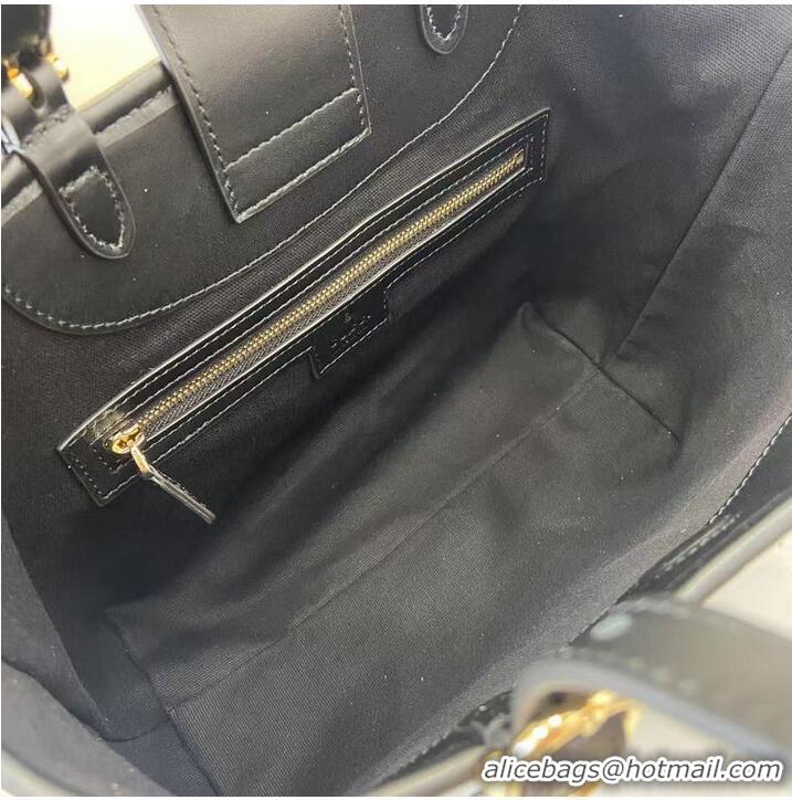 Buy Inexpensive Gucci GG Emblem Medium Tote Bag 847456 Black 2026