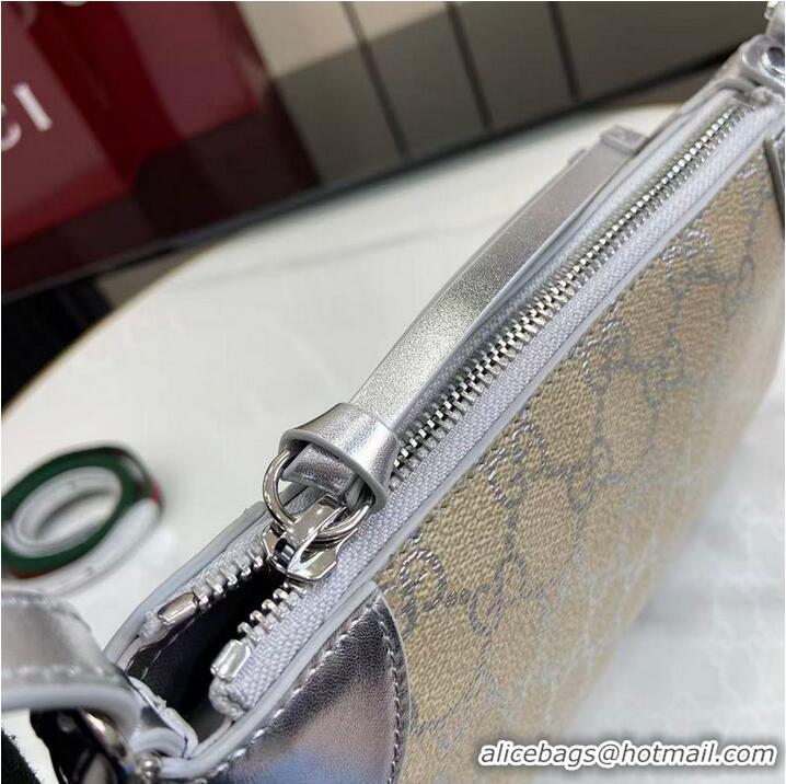 Free Shipping Gucci GG Canvas Emblem Small Shoulder bag 815218 Beige/Silver 2026