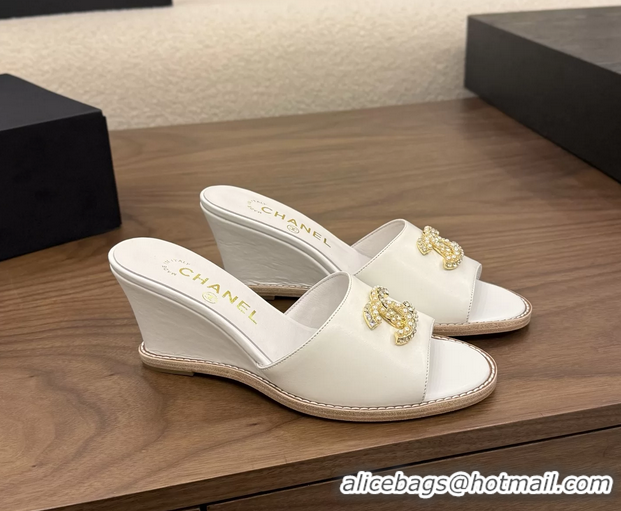 Fashion Chanel CC Logo White Calfskin Leather Wedge Sandals 75MM 6052501