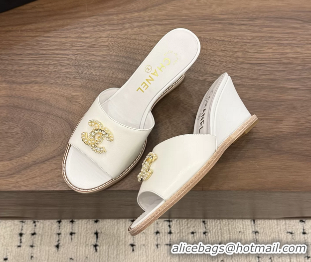 Fashion Chanel CC Logo White Calfskin Leather Wedge Sandals 75MM 6052501