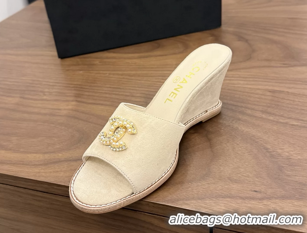 Fashion Chanel CC Logo Light Beige Suede Leather Wedge Sandals 75MM 6052501