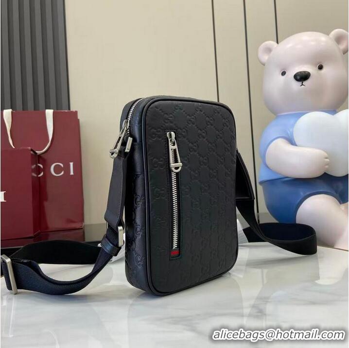 Grade Promotional Gucci GG Emblem Small Crossbody Bag ‎850238 Black 2026