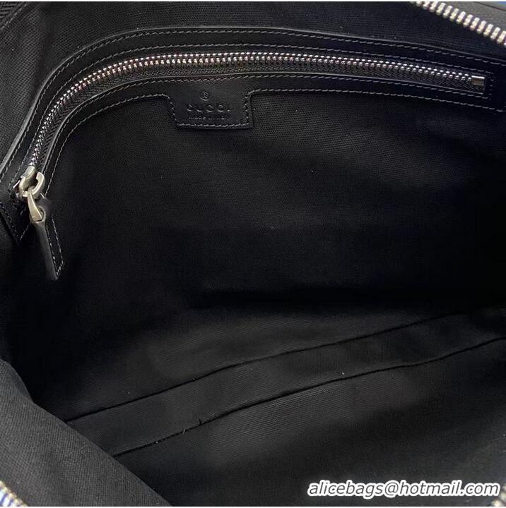 Buy Discount Gucci GG Emblem Medium Crossbody Bag ‎850214 Black 2026