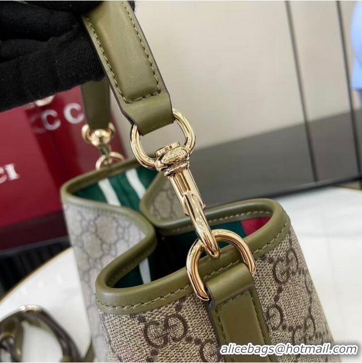 Inexpensive Gucci GG Canvas Emblem Small Bucket Bag 815118 Forest Green 2026