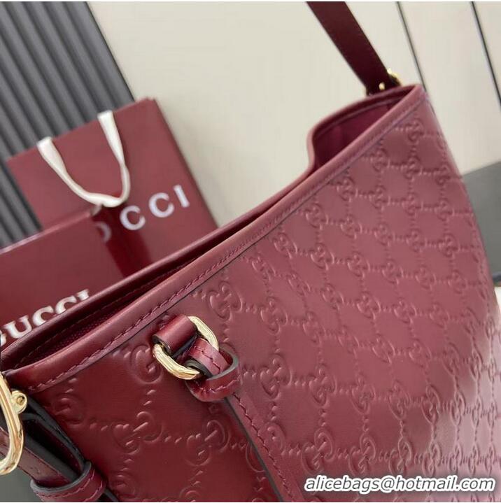 Well Crafted Gucci GG Leather Emblem Small Shoulder Bag 848881 Burgundy 2026