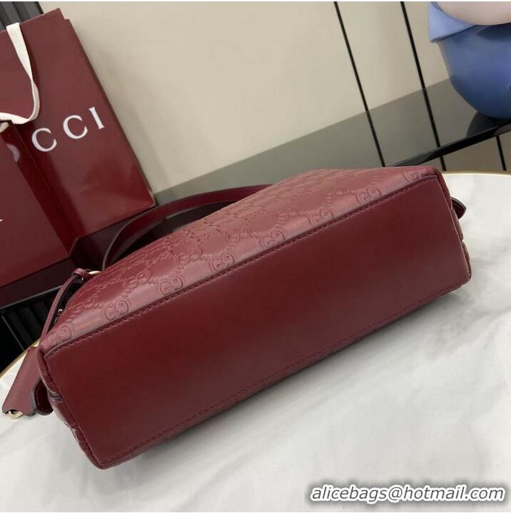 Well Crafted Gucci GG Leather Emblem Small Shoulder Bag 848881 Burgundy 2026